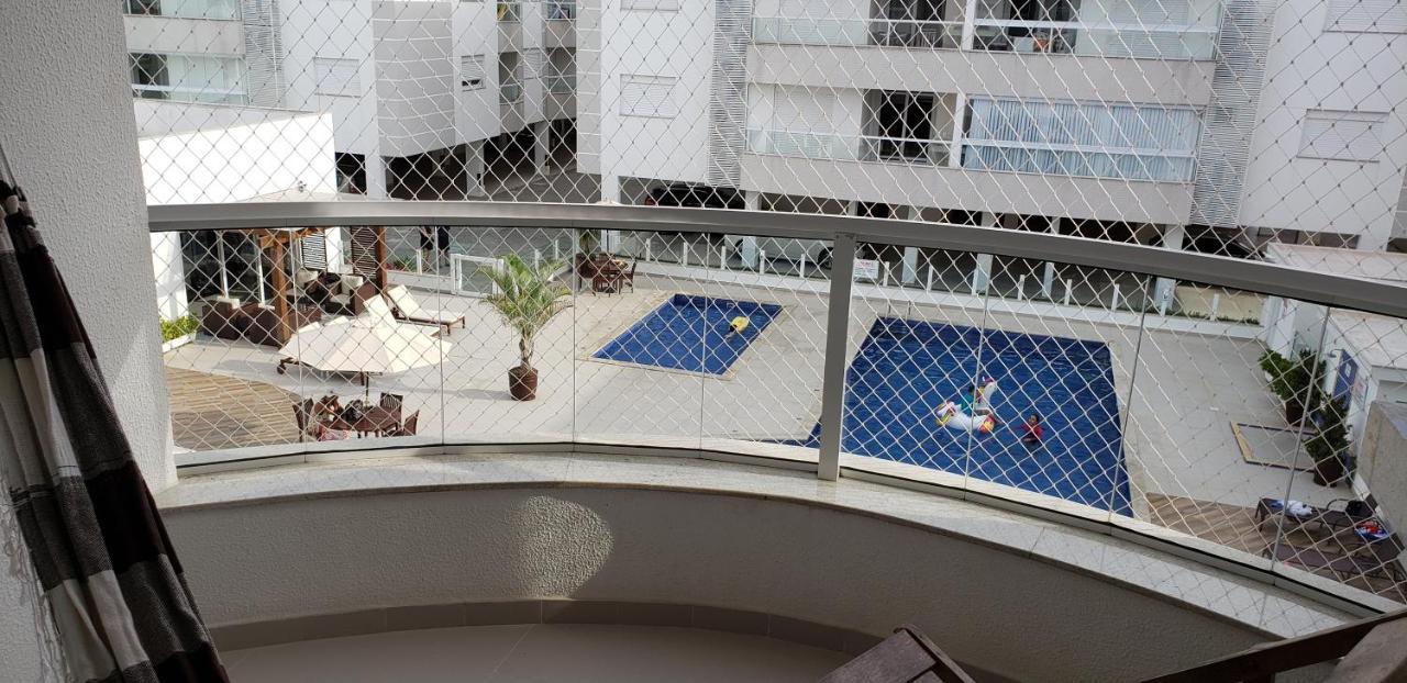 Apartamento Frente Para A Piscina A Uma Quadra Da Praia Florianópolis Eksteriør billede
