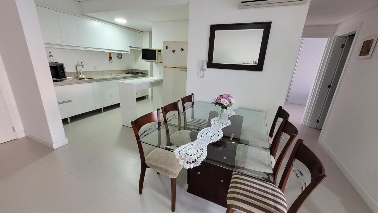 Apartamento Frente Para A Piscina A Uma Quadra Da Praia Florianópolis Eksteriør billede