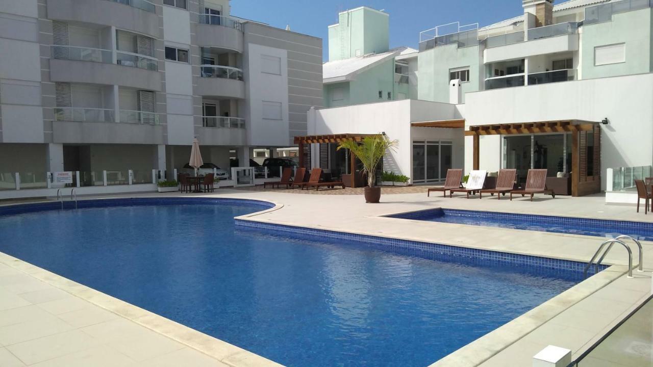 Apartamento Frente Para A Piscina A Uma Quadra Da Praia Florianópolis Eksteriør billede